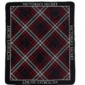 Victoria’s Secret Cozy-Fleece Blanket